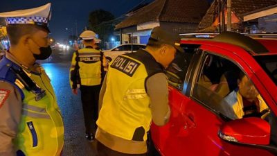 Harkamtibmas Malam Minggu, Polres Tulungagung Apel Siaga dan Razia