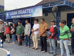 Komunitas Ojek Online Latihan Uji Praktek SIM Manfaatkan Program Nasi Tiwul Satlantas Polres Tulungagung