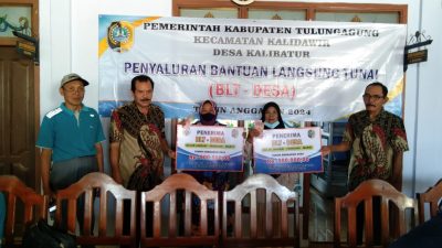 Sebanyak 75 KPM, Warga Desa Kalibatur Menerima BLT DD Tahun Anggaran 2024