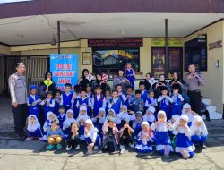 Program POLSANAK di Polsek Karangrejo Diramaikan Puluhan Anak PAUD