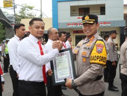 Atas Prestasinya, 29 Personil Polres dan Polsek jajaran Polres Tulungagung Diberikan Penghargaan Oleh Kapolres
