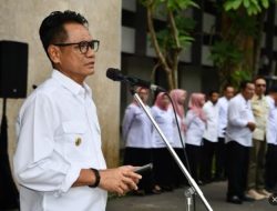 Pj Bupati Tulungagung Pimpin Apel Besar Perubahan Jam Kerja ASN